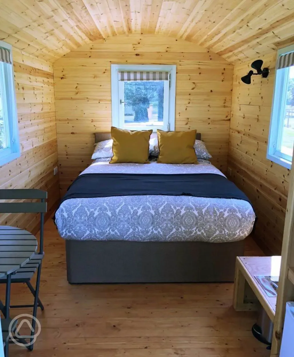 Shepherd's hut with hot tub interior