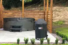 Luxury Cedar Pod private electric hot tub