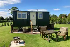 Shepherd's hut