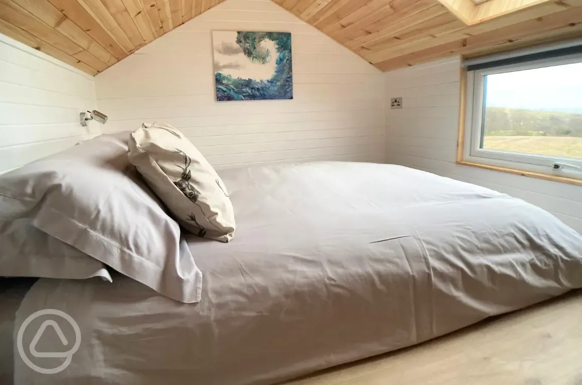 Tiny house mezzanine bedroom