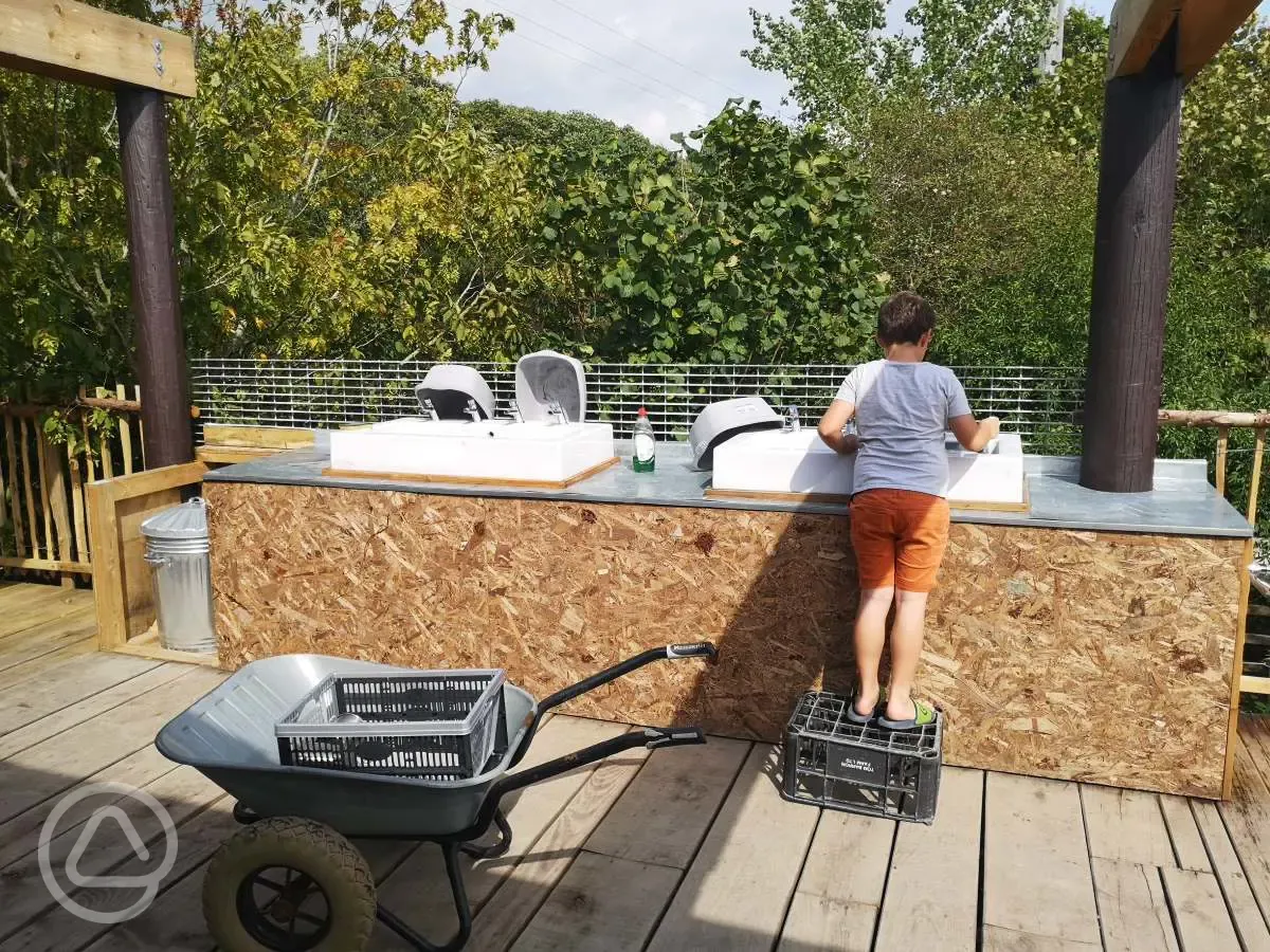 Washing up area