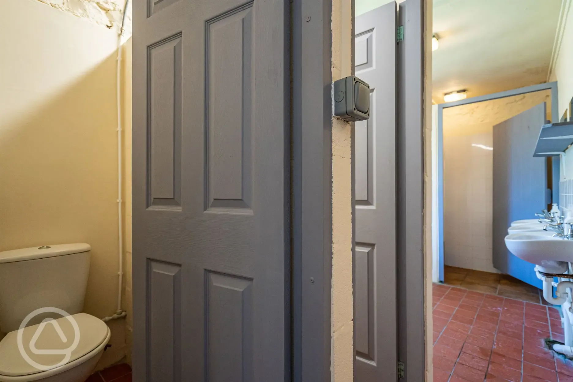 Toilet cubicles
