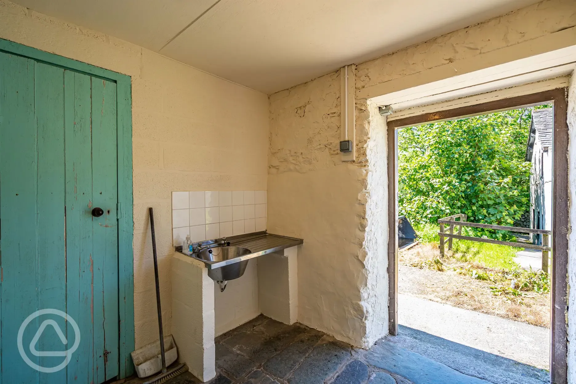 Indoor washing up area