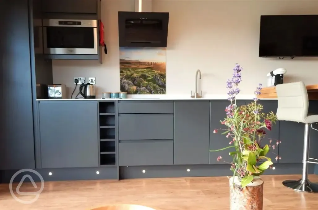 Herdy's Hut ensuite glamping lodge equipped kitchen Herdy's Hut ensuite glamping lodge equipped kitchen