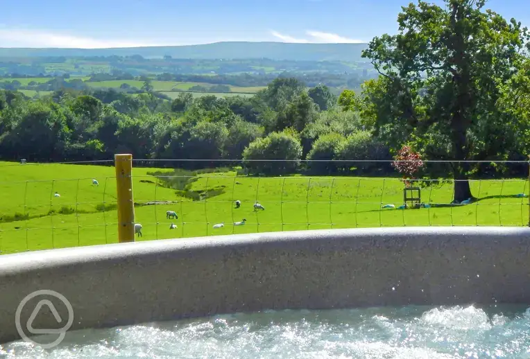 Glamping lodge hot tub with views