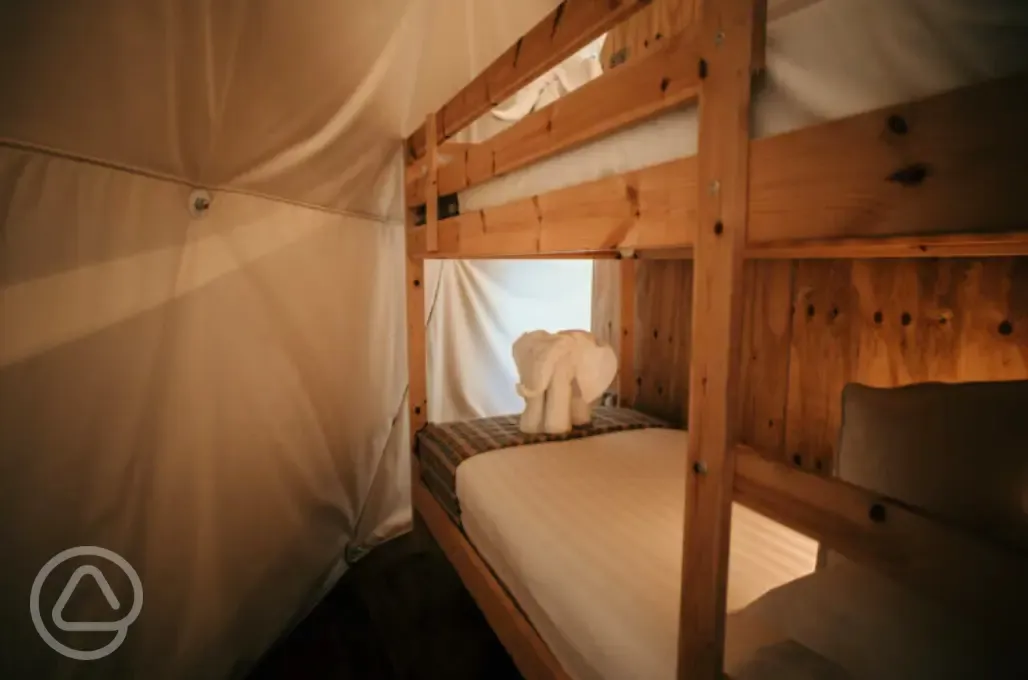 Glamping dome bunkbed