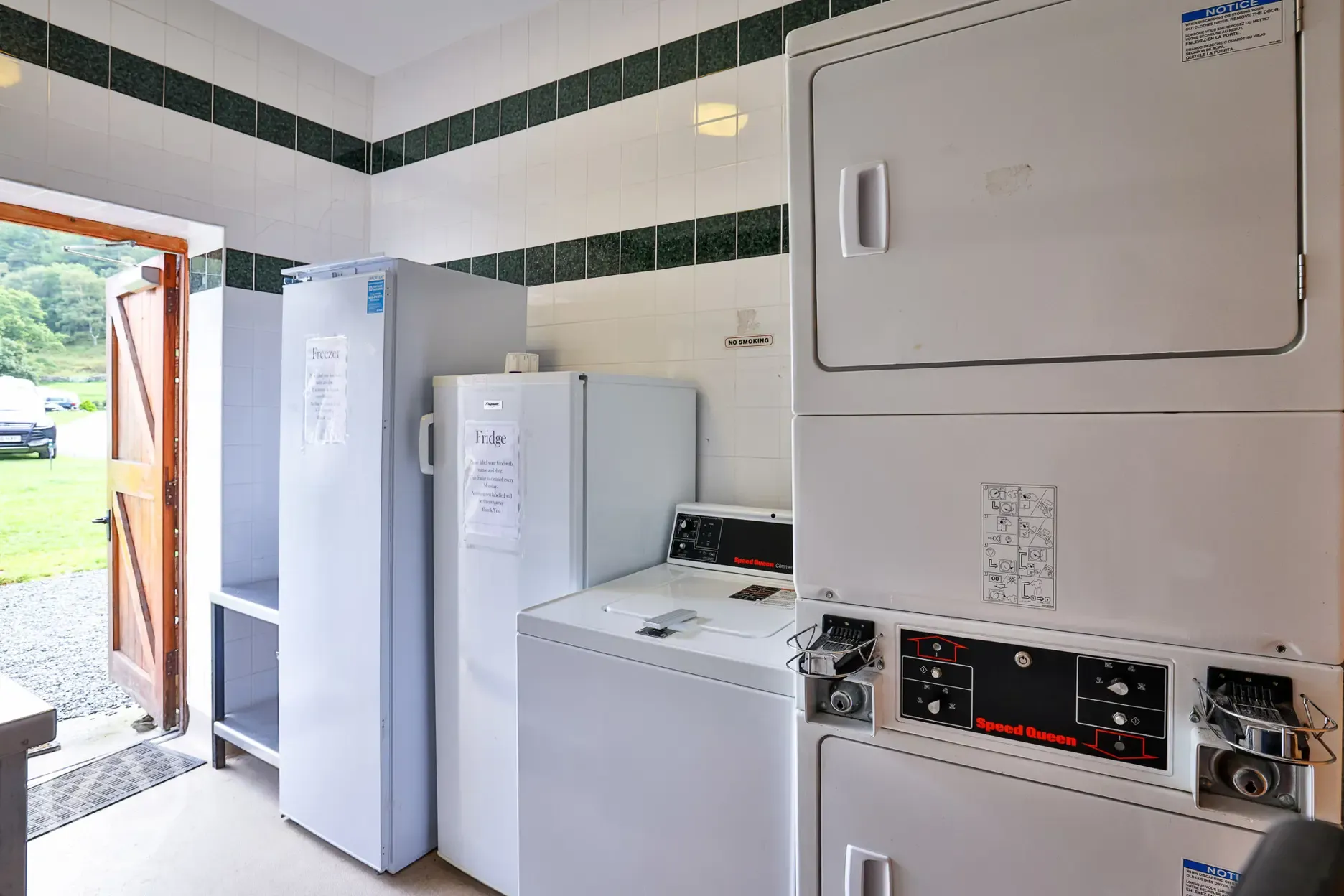 Communal laundry area (coin operated)