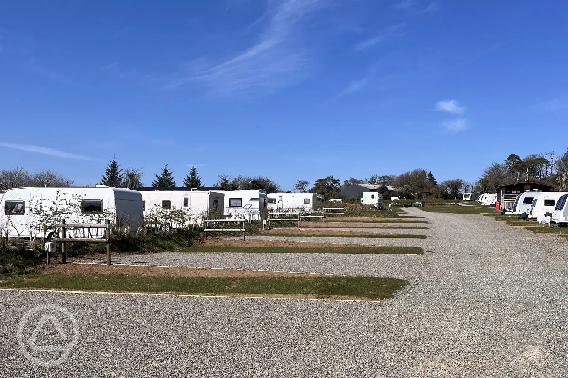 Electric gravel touring pitches