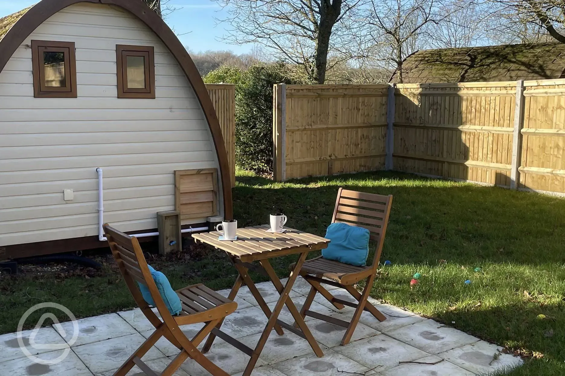 Snuggle Wood glamping pod private garden