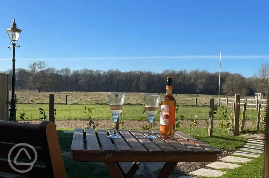 Snuggle Wood glamping pod outdoor seating