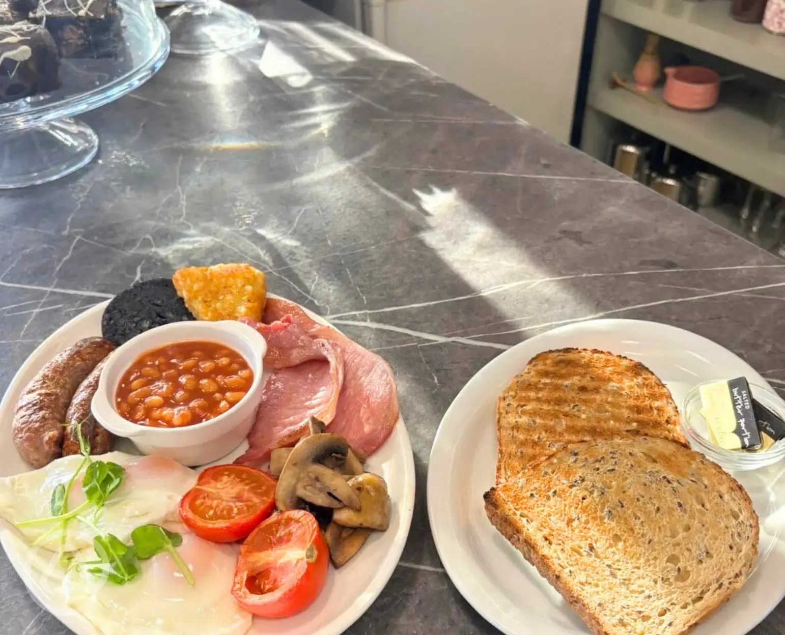 Oakwood Cafe breakfasts at Vale of Pickering