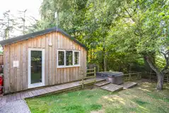 Treehouse Cabin with a private decking and electric hot tub