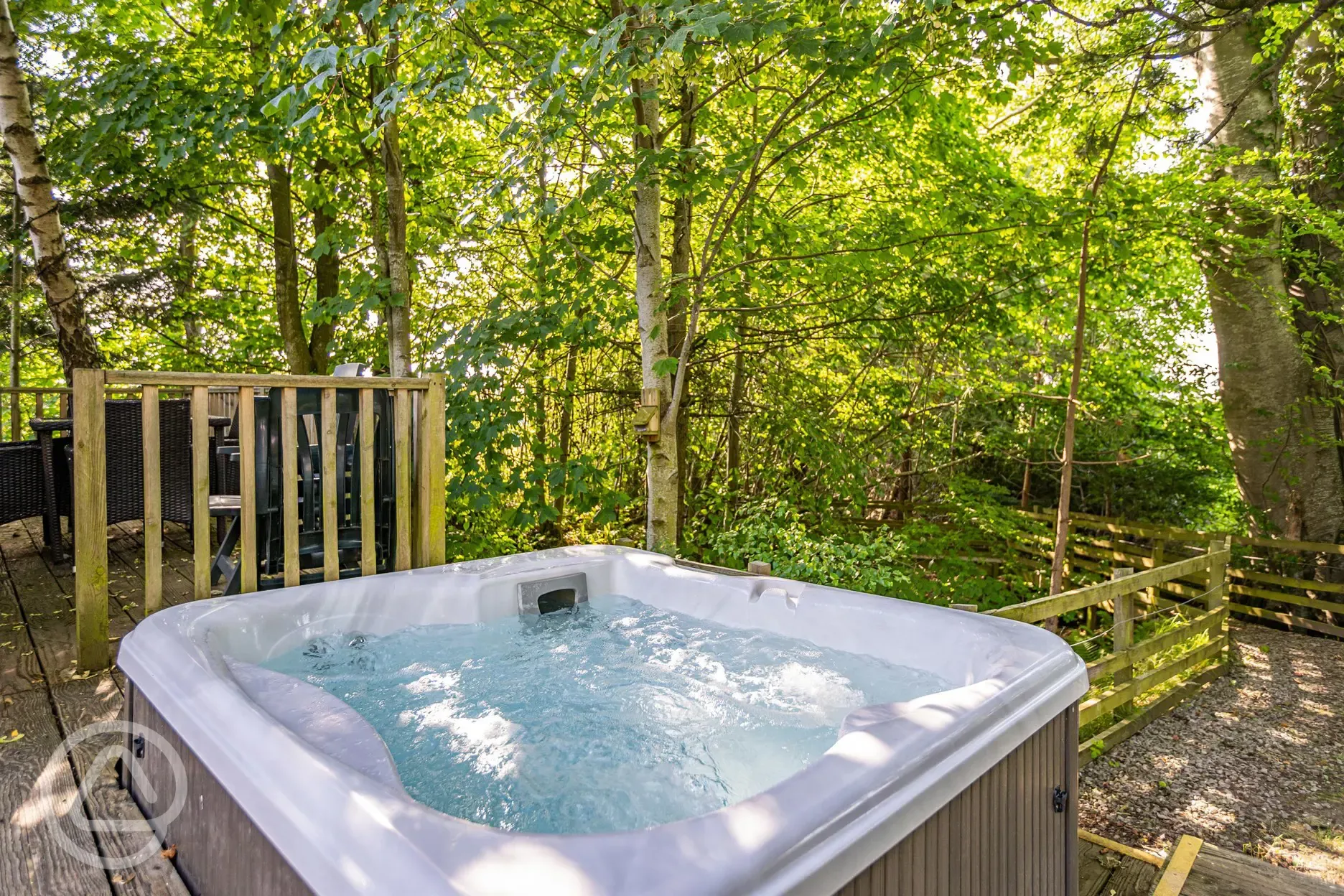 Treehouse Cabin hot tub