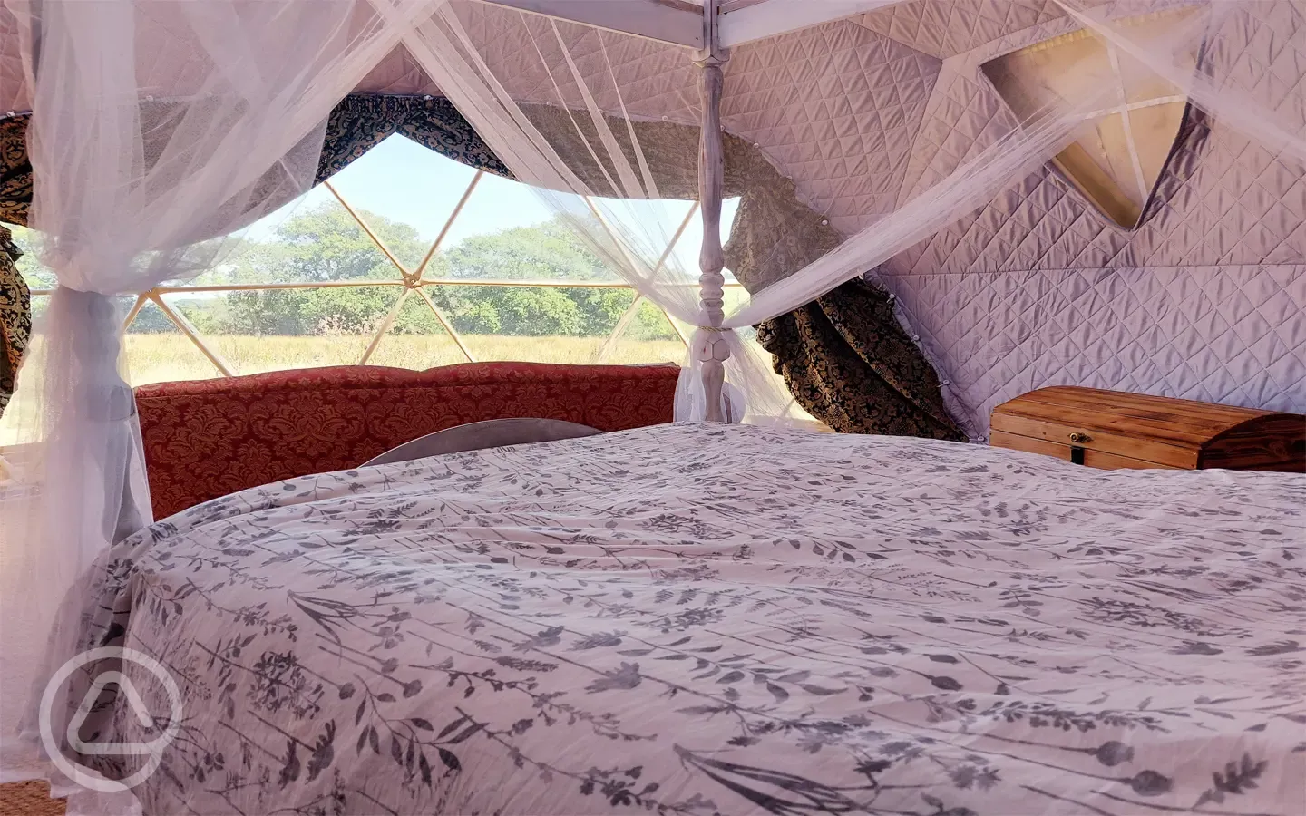 Dome bed