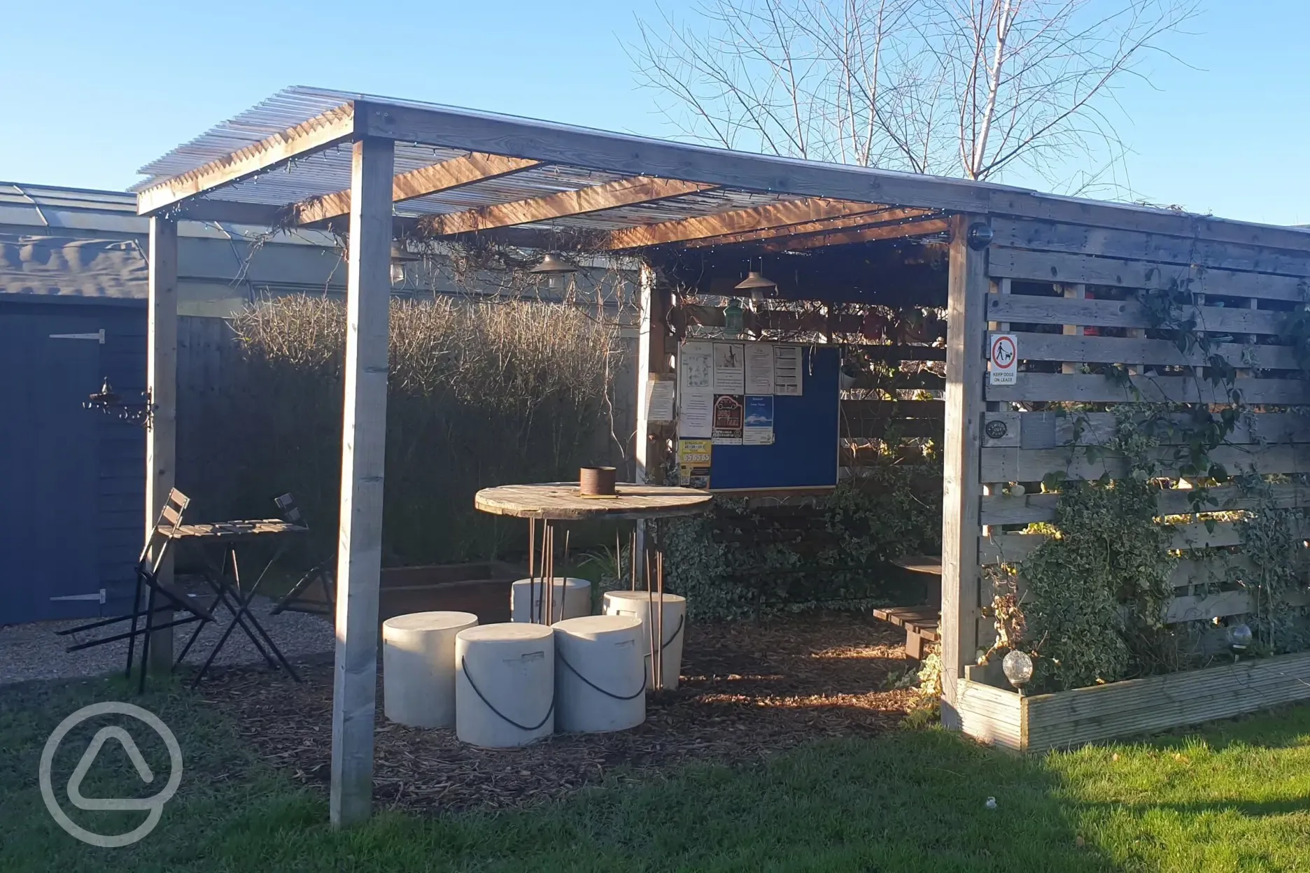 Sheltered garden area