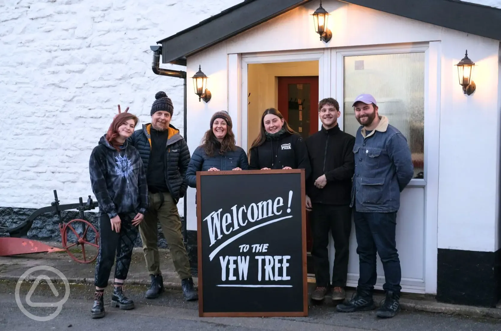 The Yew Tree Inn - onsite pub
