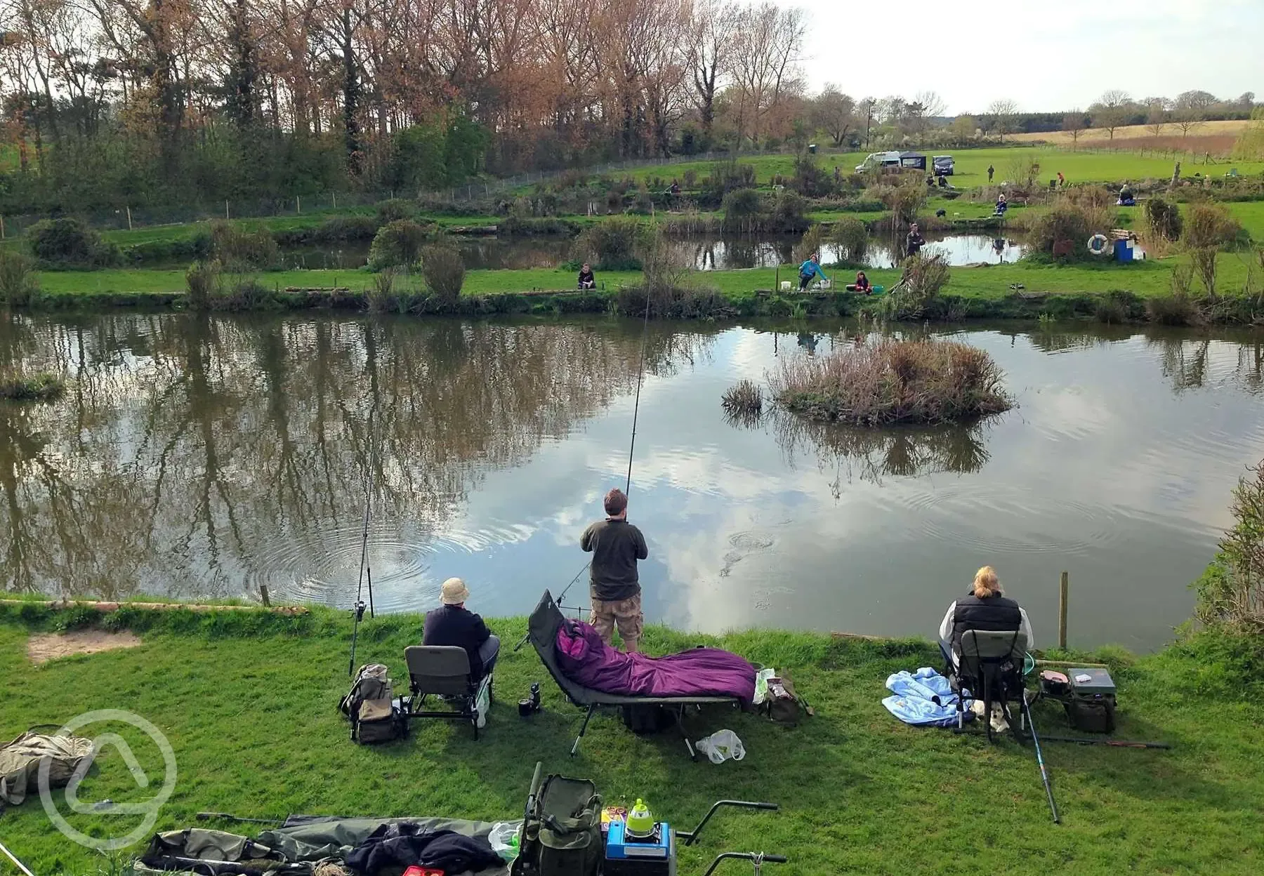 Onsite fishing lake with Bream, Tench, Roach, Rudd, Perch, Chub and Golden Orfe Onsite fishing lake with Bream, Tench, Roach, Rudd, Perch, Chub and Golden Orfe
