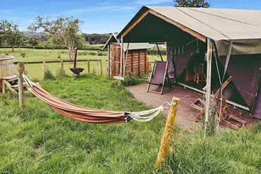 Canvas lodge