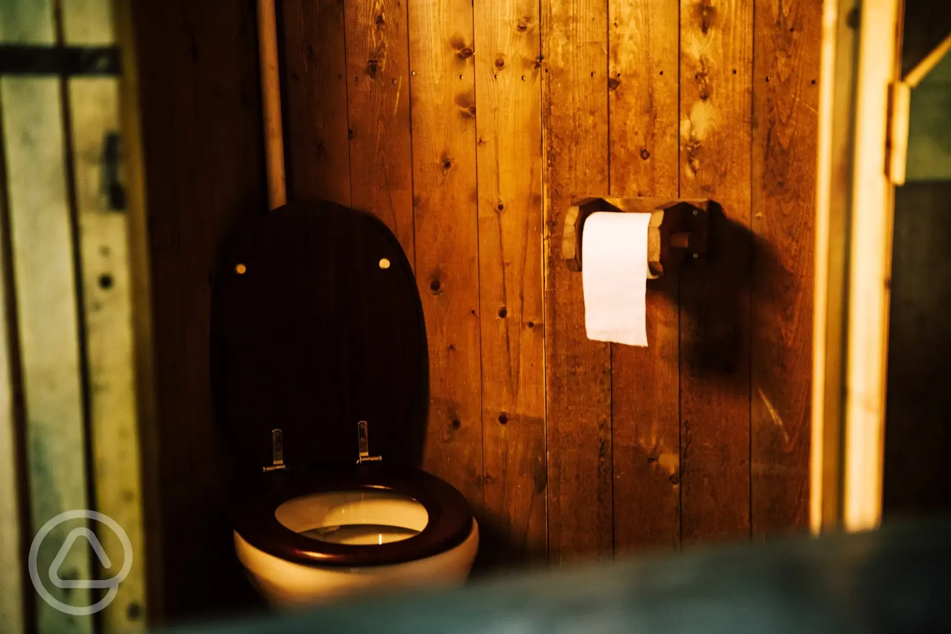 Canvas lodge - toilet