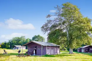 Mount Pleasant Farm, Blandford Forum, Dorset (9.6 miles)