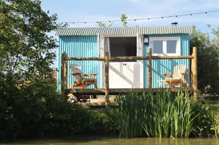 Sumners Ponds Fishery and Campsite, Barns Green, Horsham, West Sussex (10.4 miles)
