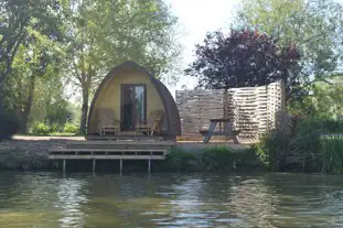 Sumners Ponds Fishery and Campsite, Barns Green, Horsham, West Sussex