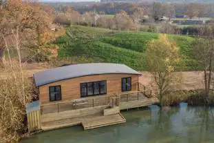 Sumners Ponds Fishery and Campsite, Barns Green, Horsham, West Sussex (9.7 miles)