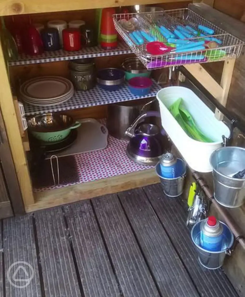 Cabin kitchen supplies