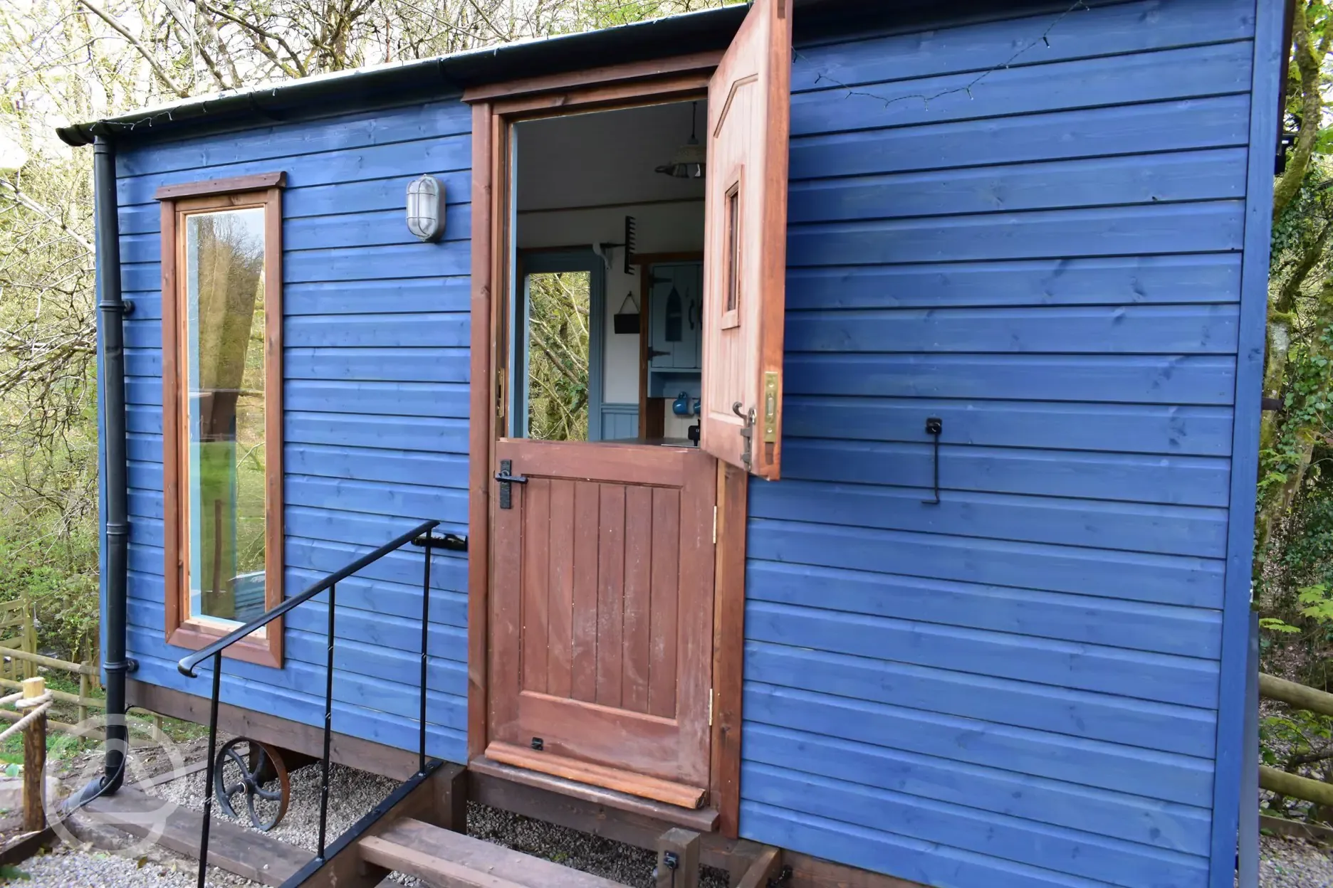 Boutique bell tent's shepherd's hut