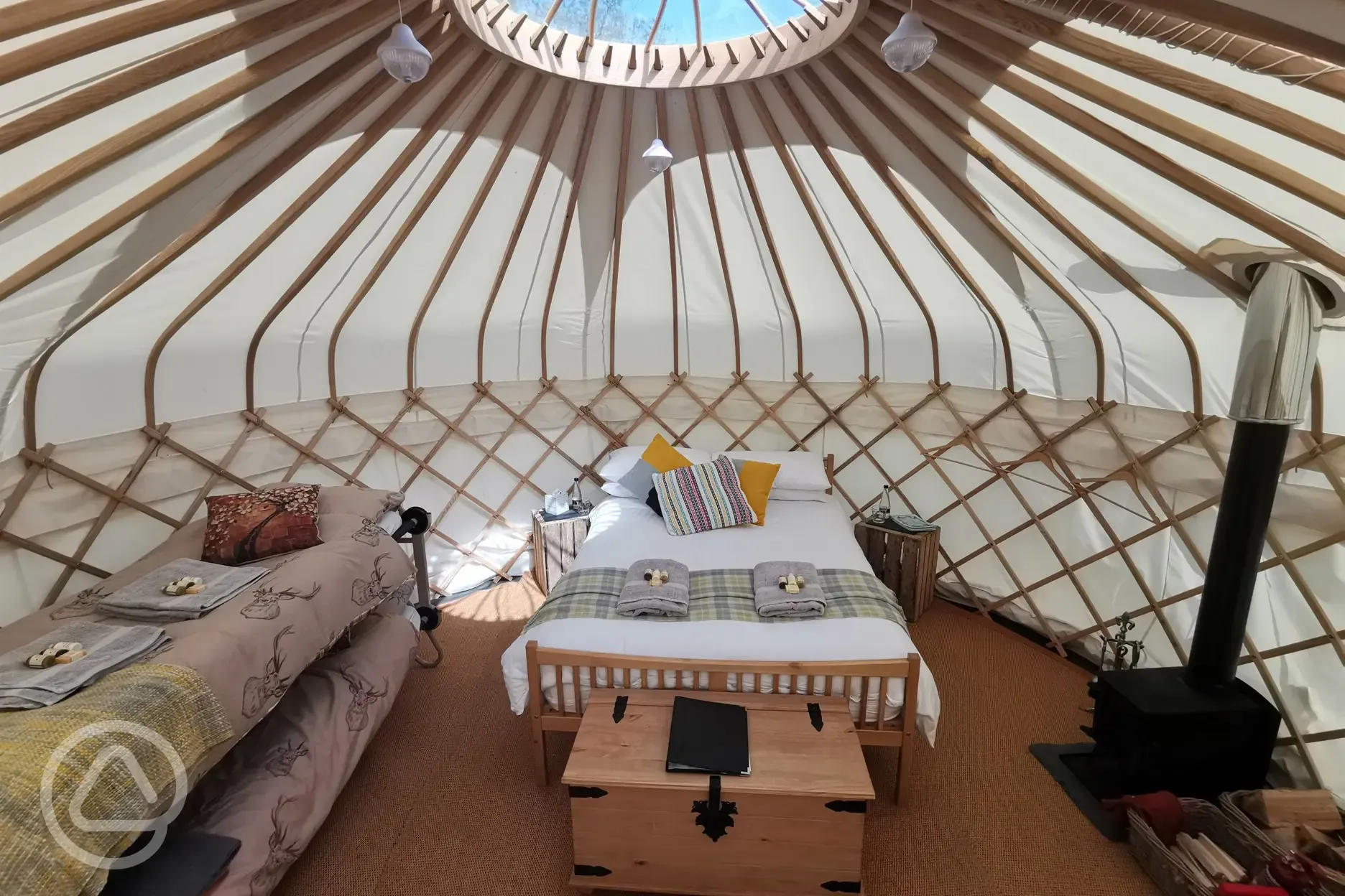 Syke Farm Campsite - Yurt