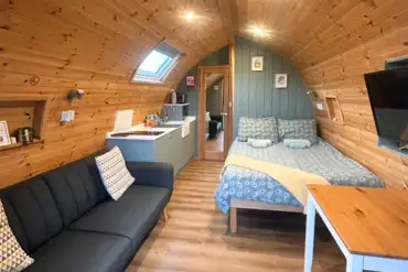 Maple and Hazel pod interior