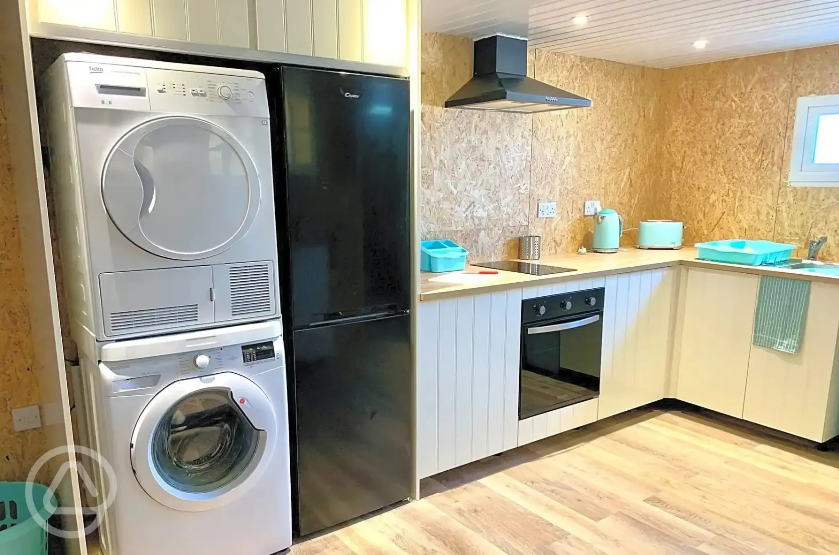 Shared glamping facilities