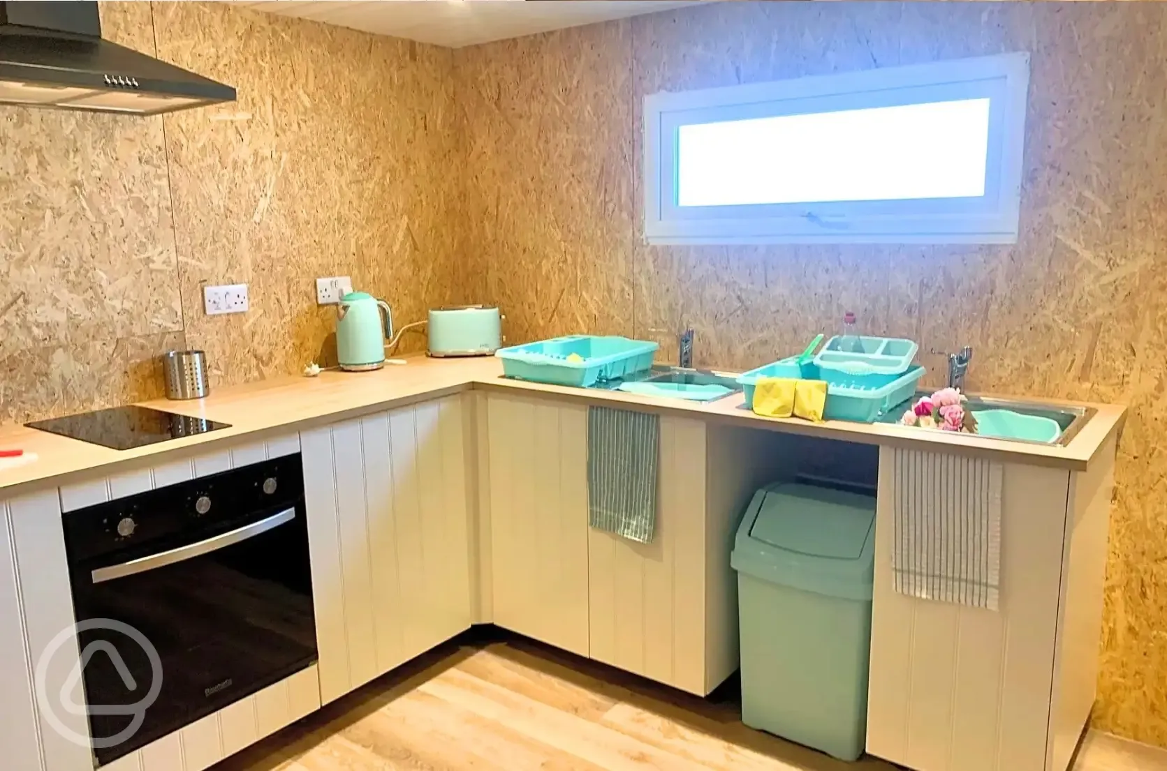 Shared glamping facilities - kitchen