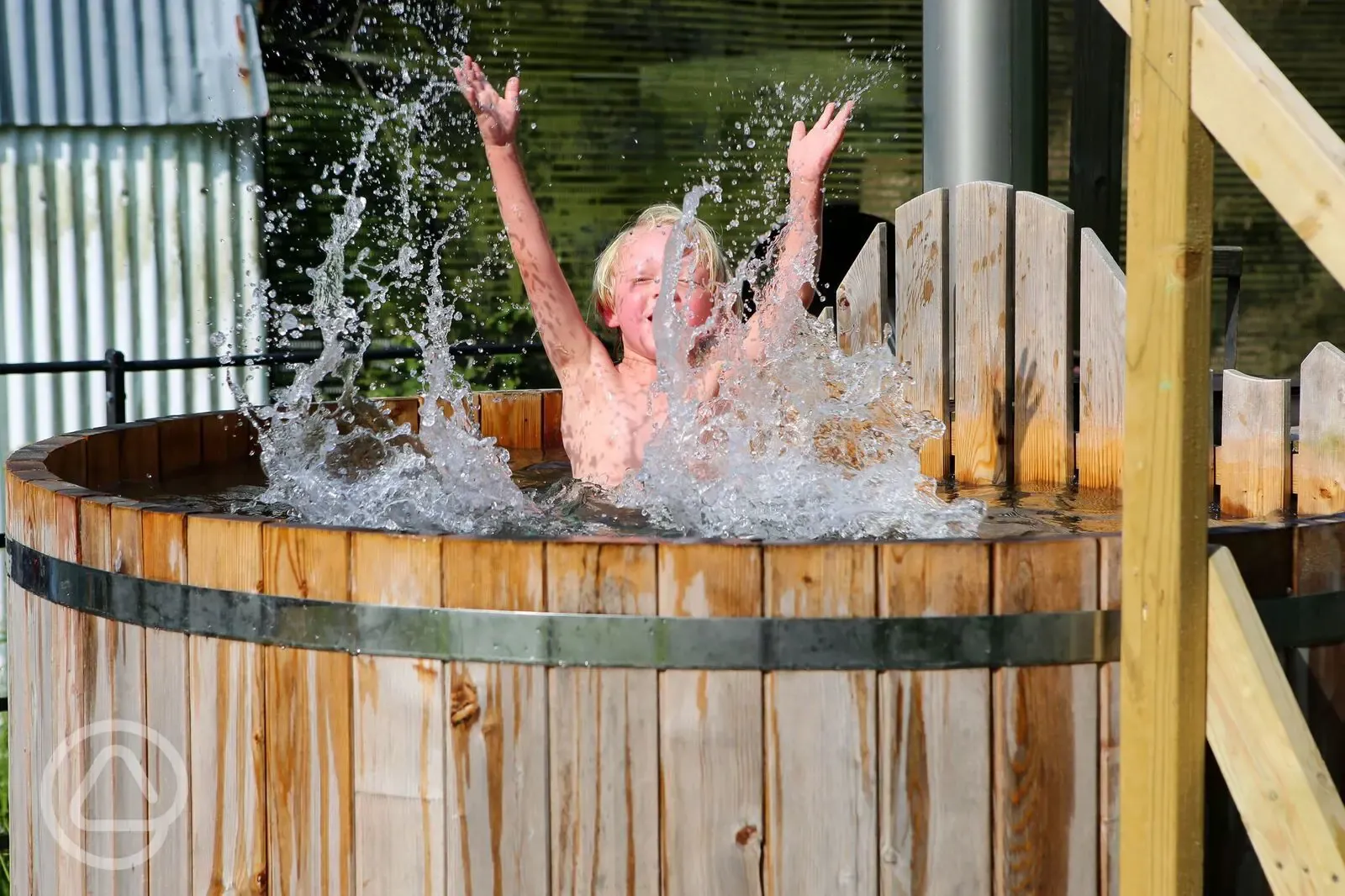 Hot tub at Tremeer Farm