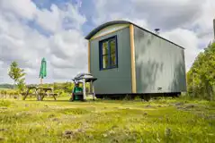 Lola the shepherd's hut 