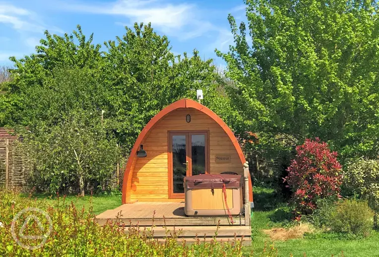 Ensuite MegaPod with hot tub