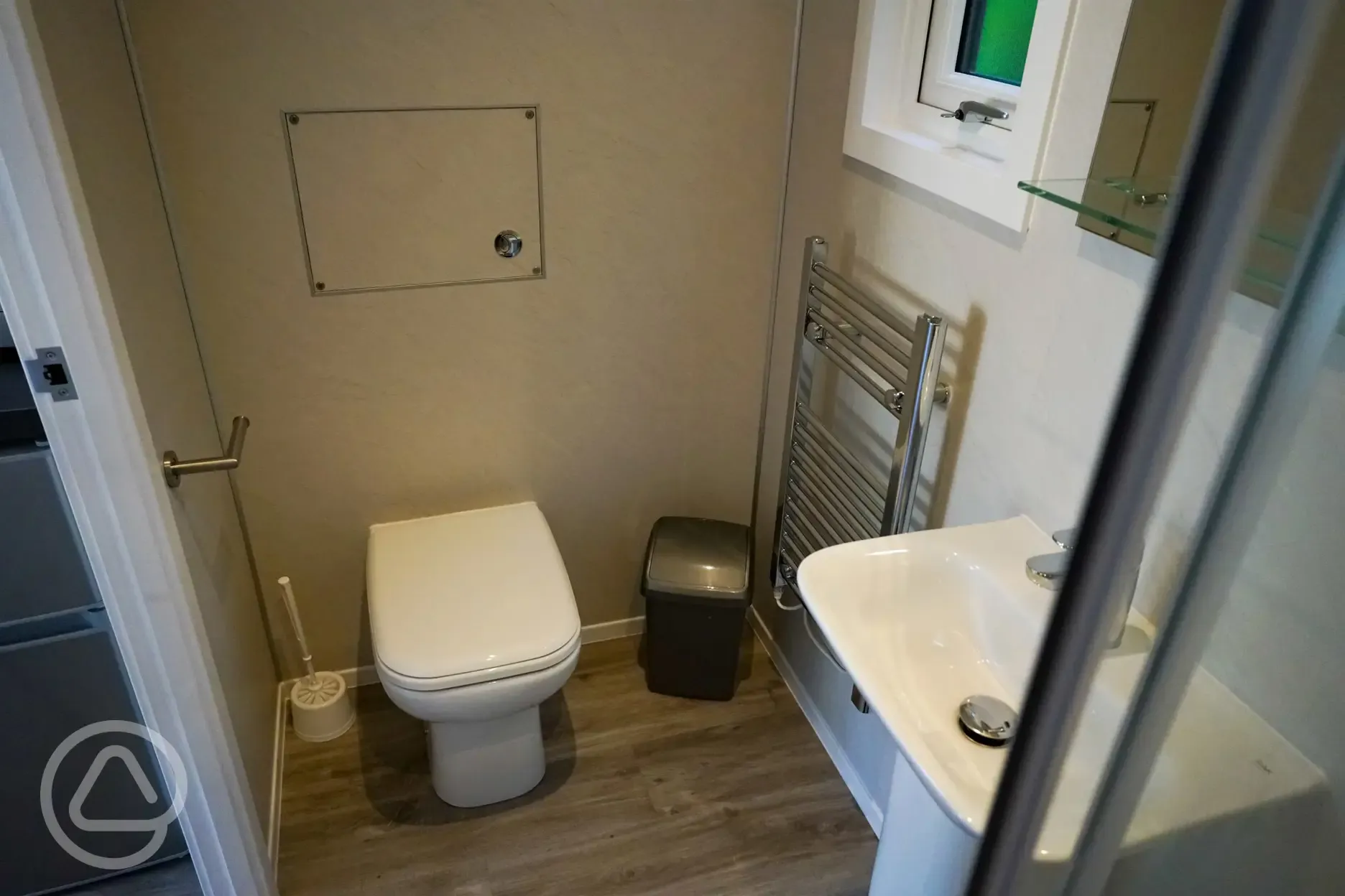 Elite pod ensuite