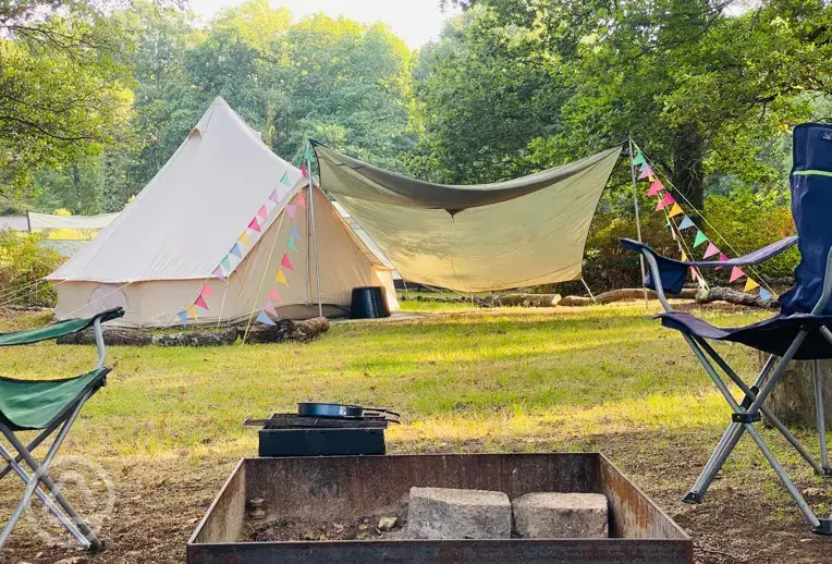 Bell tent 