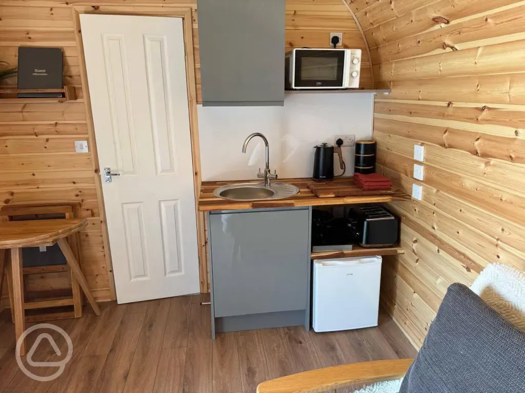 Ensuite Glamping Pods with Hot Tubs kitchenette