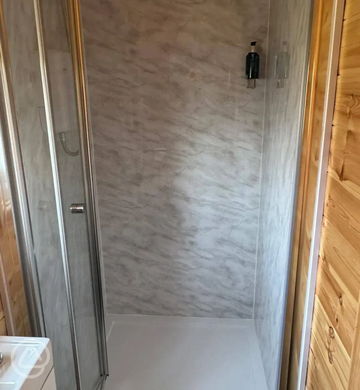 Ensuite Glamping Pods with Hot Tubs shower