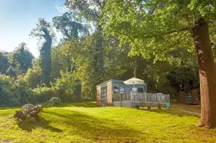 Abbey Wood Experience Freedom Glamping, Abbey Wood, London (17.8 miles)