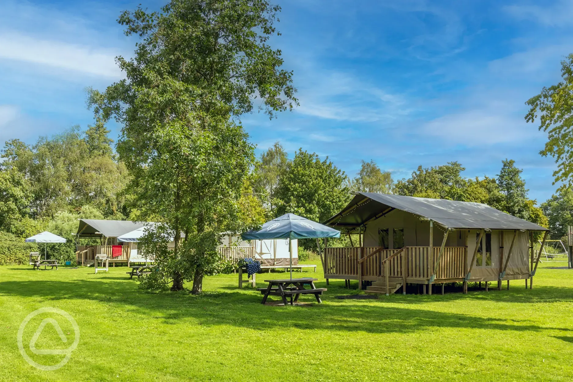 Moreton-in-Marsh Experience Freedom Glamping in Moreton-in-Marsh ...