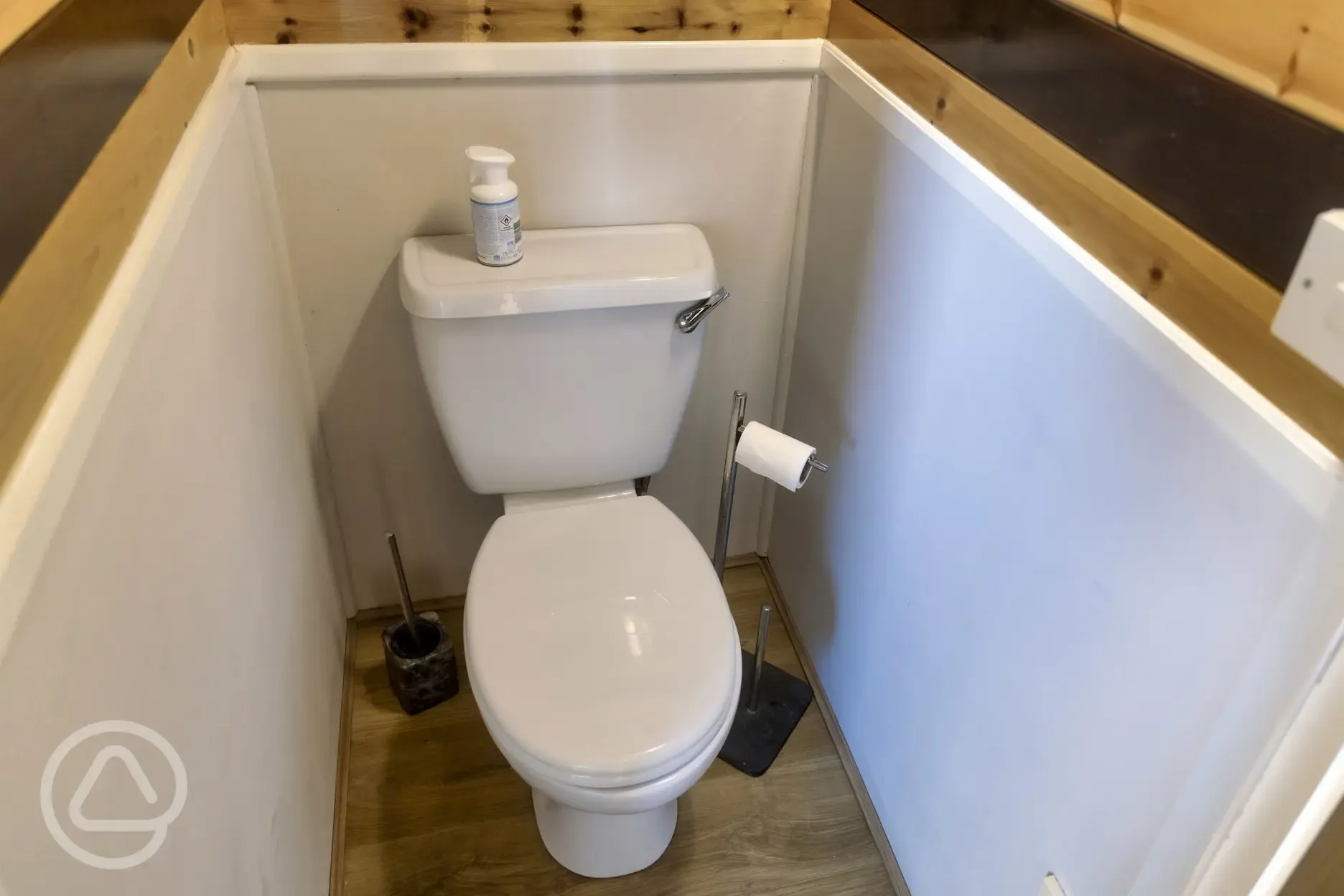 Shepherd's hut ensuite toilet