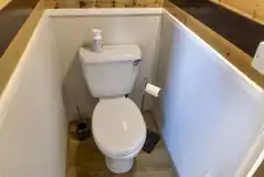 Shepherd's hut ensuite toilet
