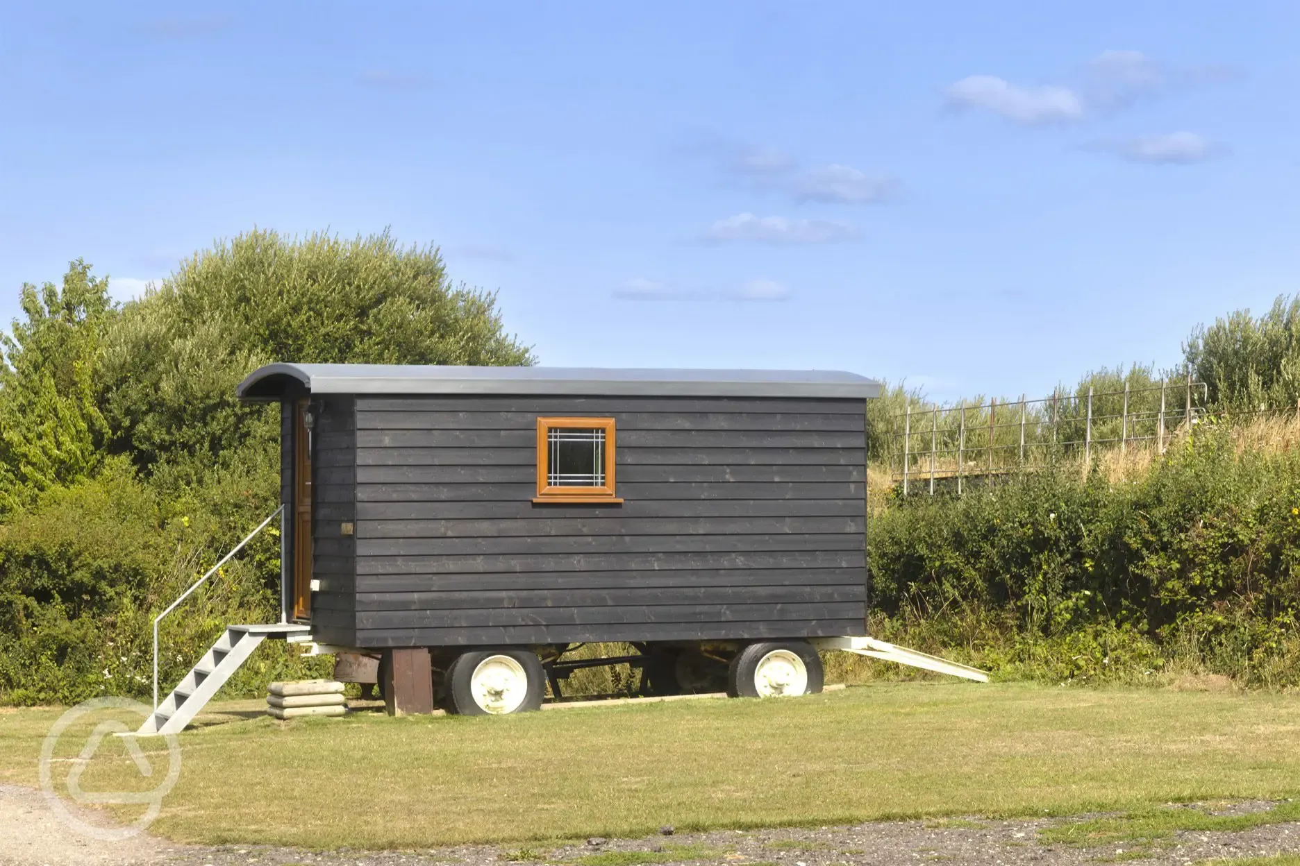 Shepherd's hut (no pets)