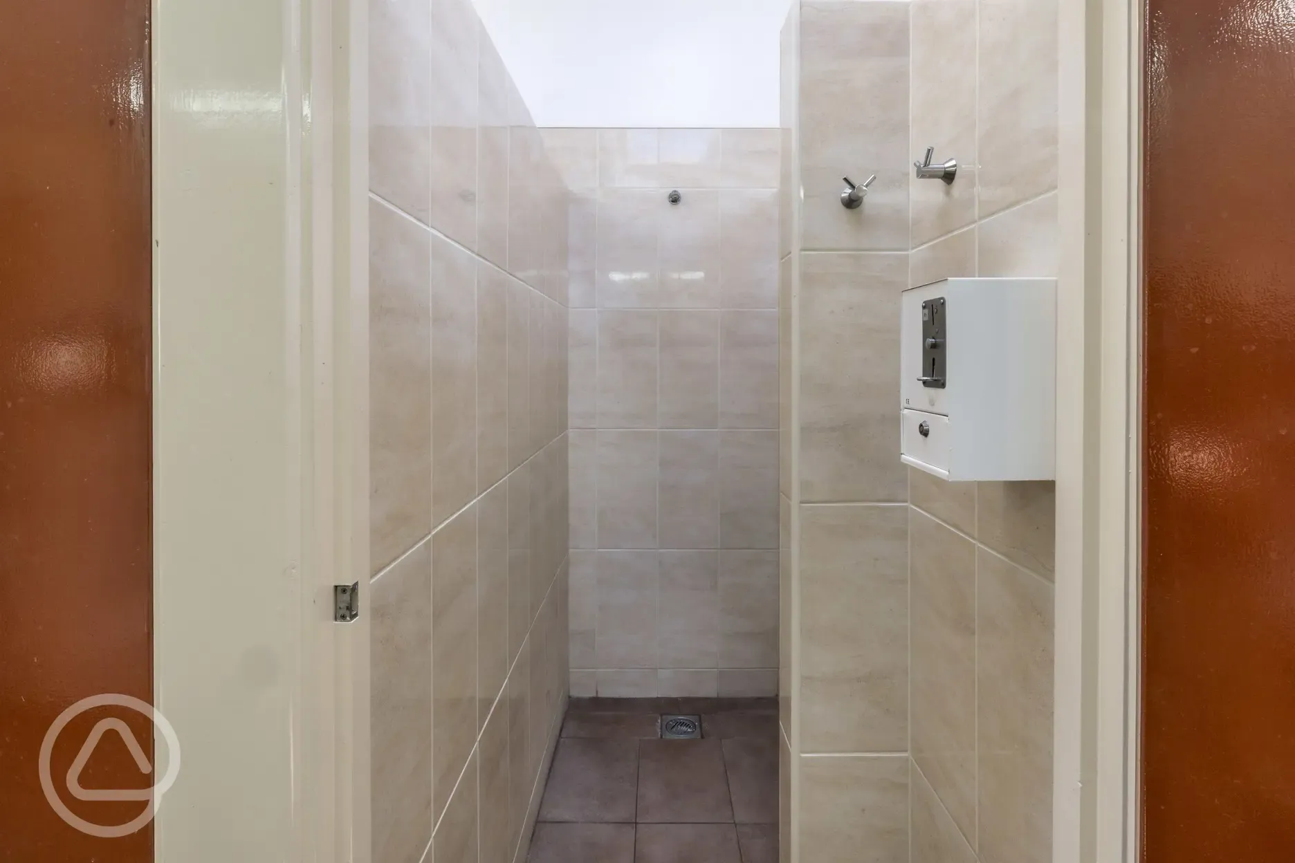 Coin operated showers