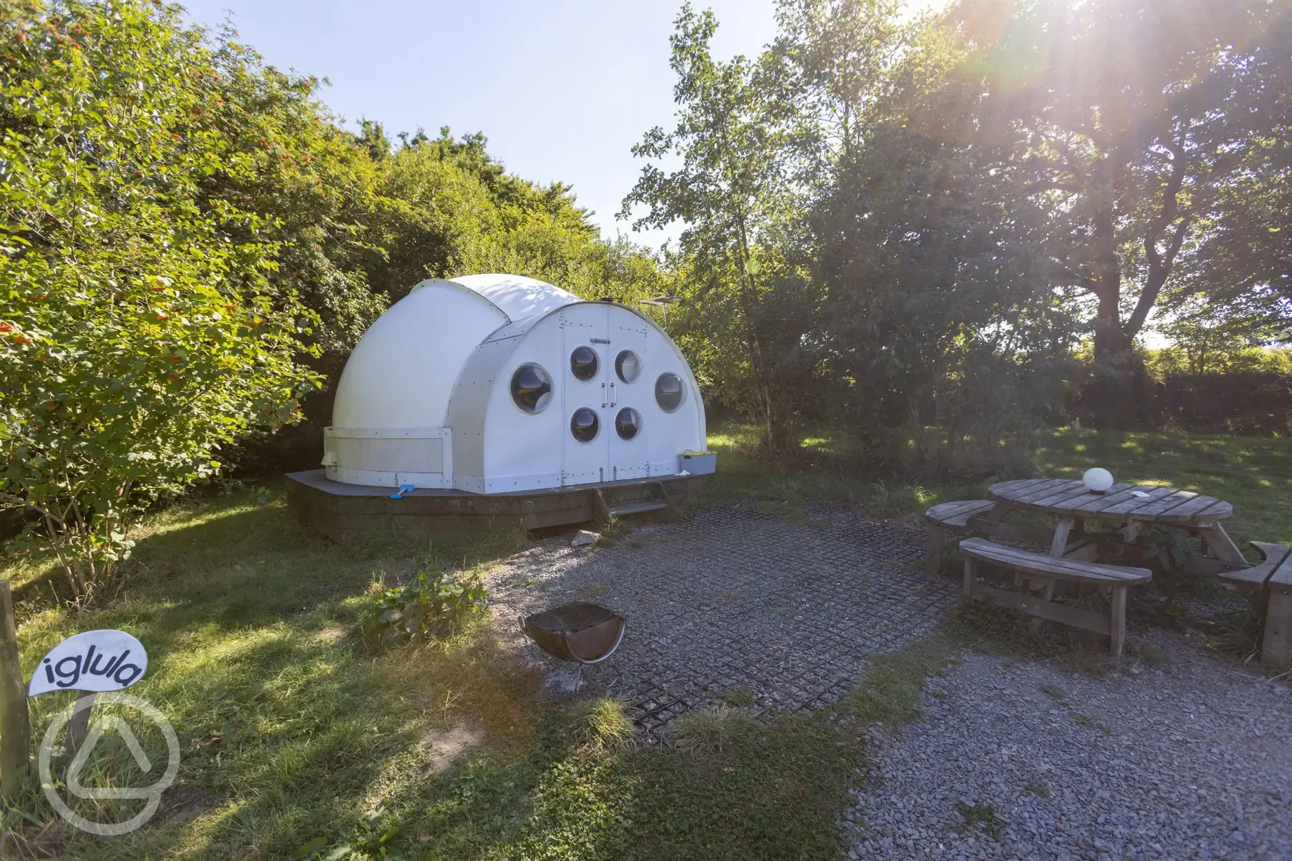 Iglula (glamping igloo)