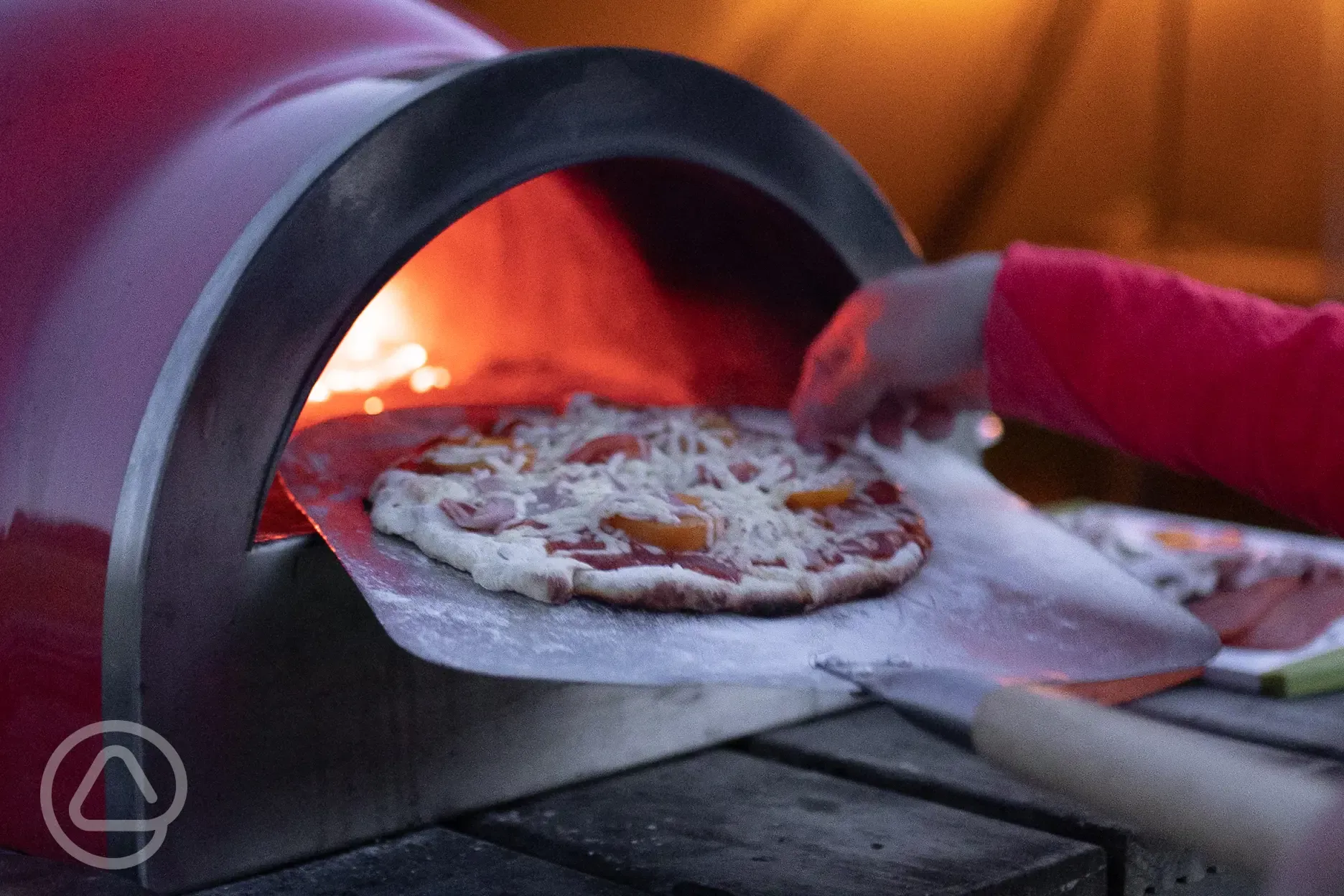 Pizza oven