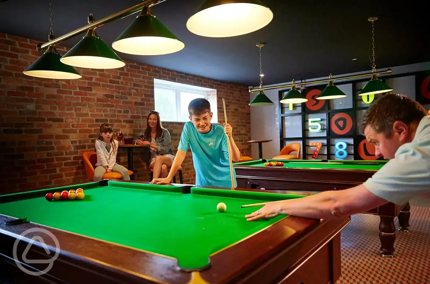 Pool and darts room