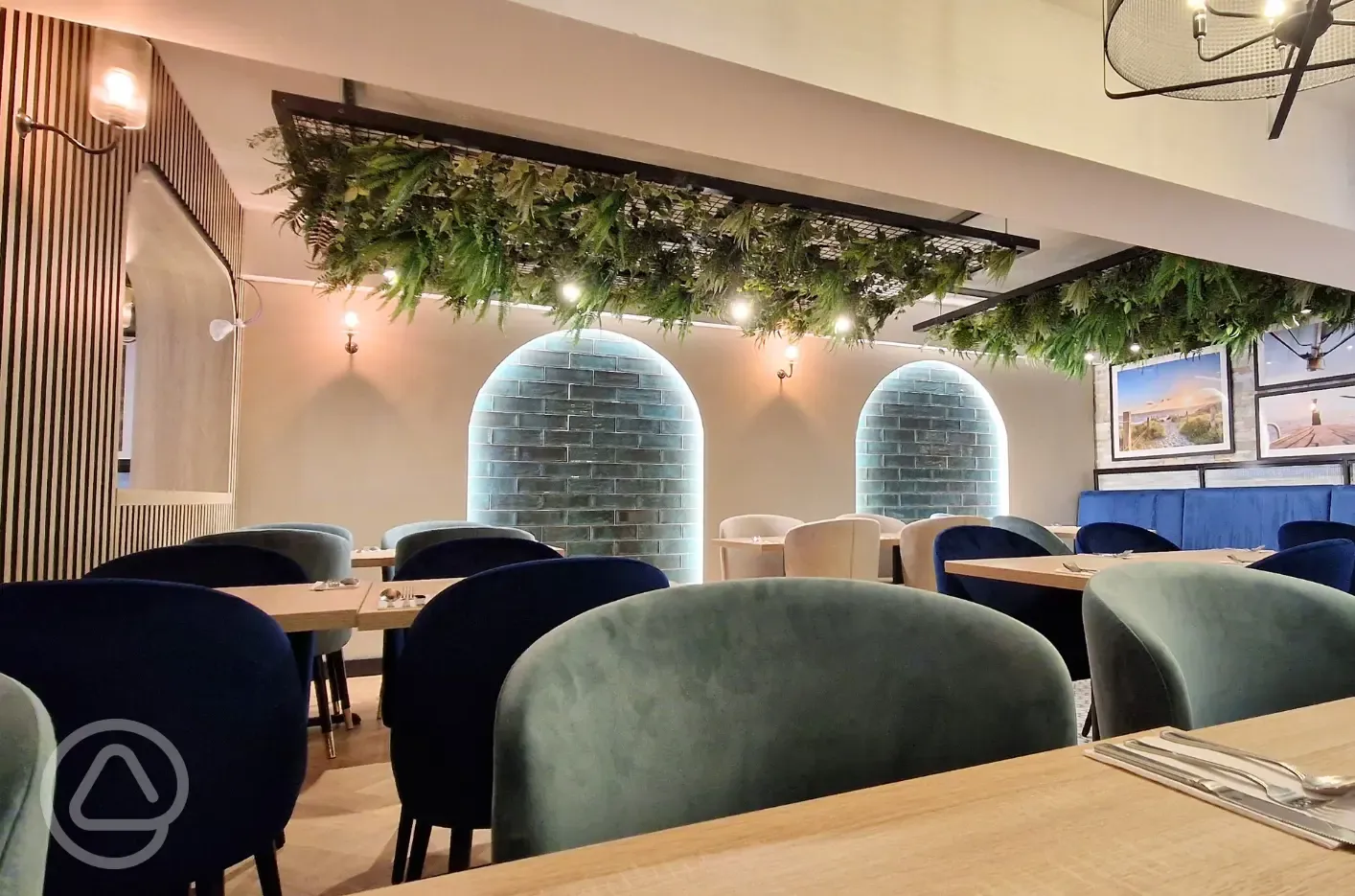 Borders Bar and Restaurant